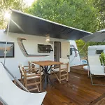 Nomade Caravan Camping