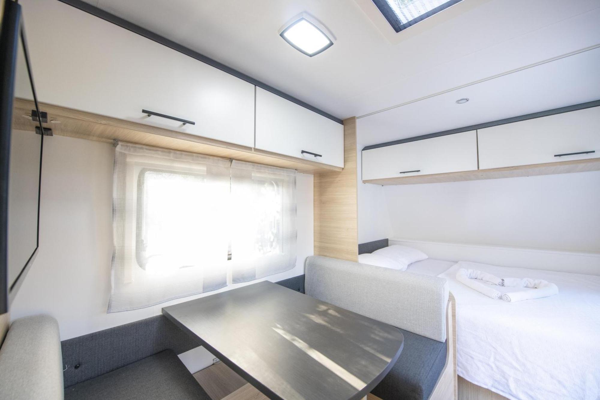 Campsite Nomade Caravan Camping *